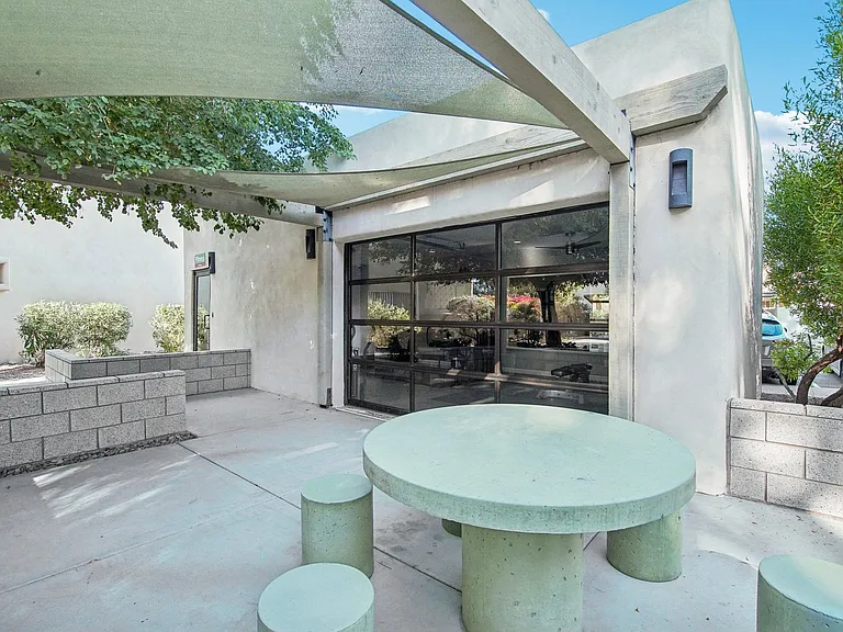 The Viridian Apartments — Photo 21