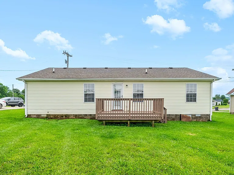 704 Shetland Dr — Photo 25