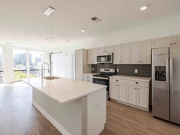 Industry Columbus Apartments — Photo 23
