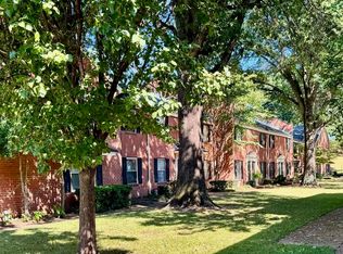 5718 Quince Rd APT 10, Memphis, TN 38119