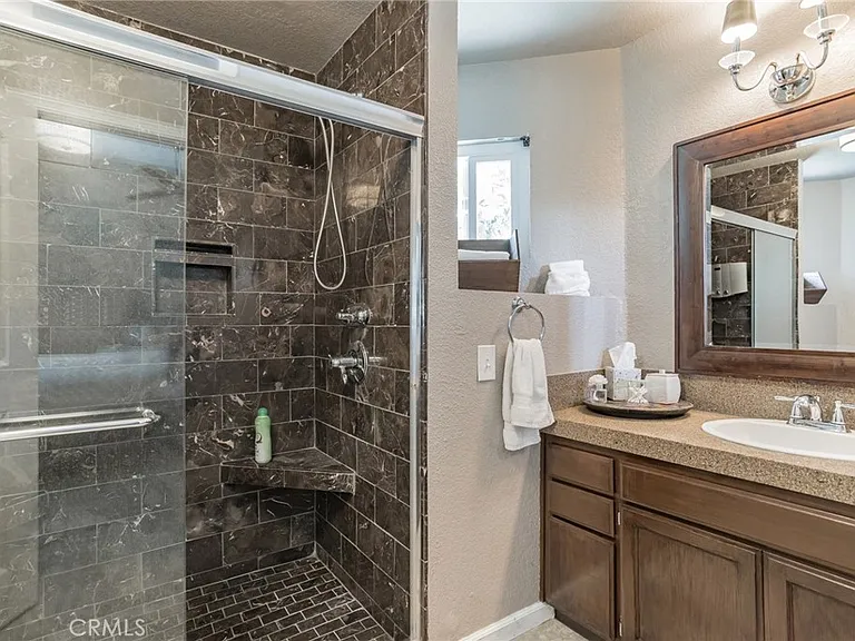 27350 Melanita Dr — Photo 29