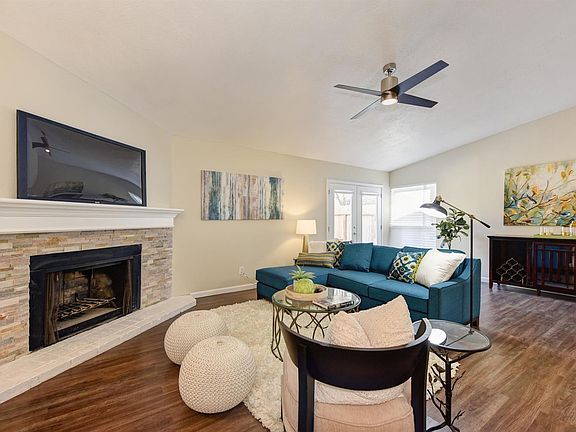 3rd image of 5508 College Oak Dr
