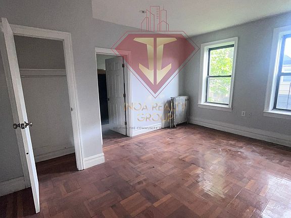 3rd image of 114 Glenwood Ave APT 103