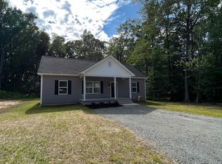 334 Shorewood Dr, Colonial Beach, VA 22443