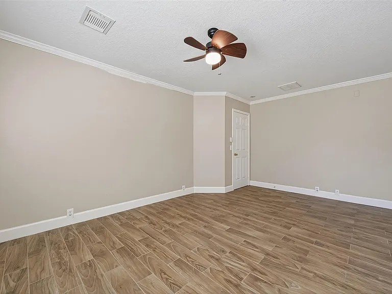 21215 Barker Canyon Ln — Photo 25