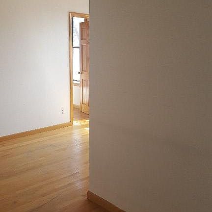 4th image of 85 Kenmare St APT 36