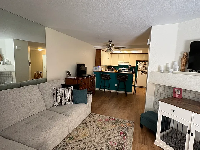16 Aruba St — Photo 3