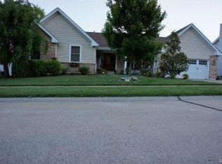 1216 Riverwood Place Dr, Florissant, MO 63031