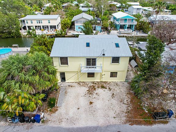 4th image of 29039 Palmetto Dr