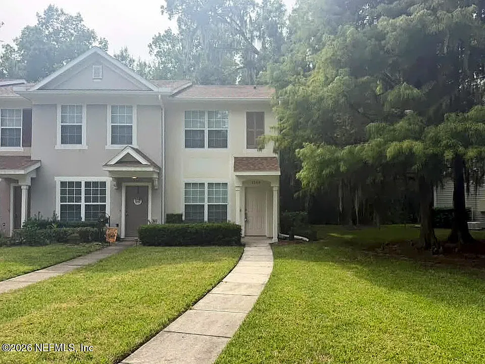 3500 Twisted Tree Ln