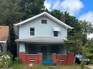 625 E Dubail Ave, South Bend, IN 46613