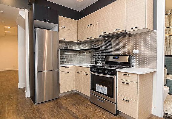 3rd image of 287 Harman St APT 1R