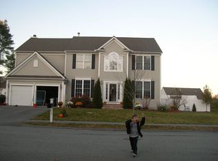 170 Amberville Rd, North Andover, MA 01845
