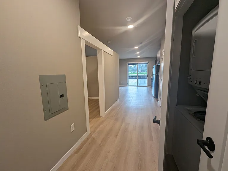 The Tuxedo Apartments — Photo 16