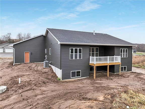 4th image of N5210 558th Street