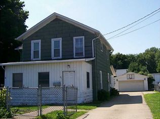 51 S Washington St, North East, PA 16428