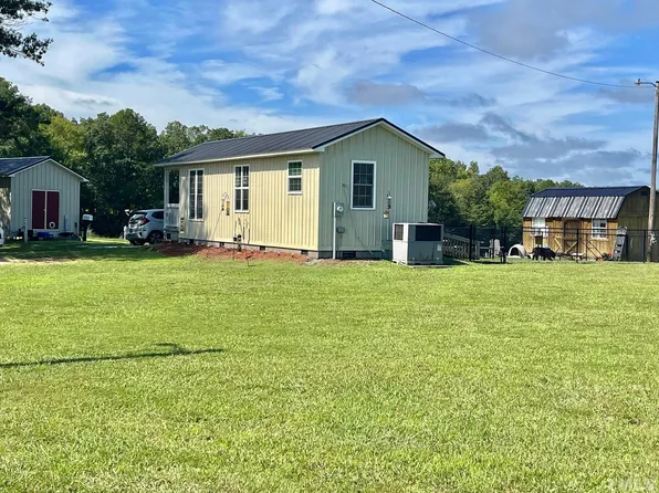8667 McGhees Mill Rd, Semora, NC 27343