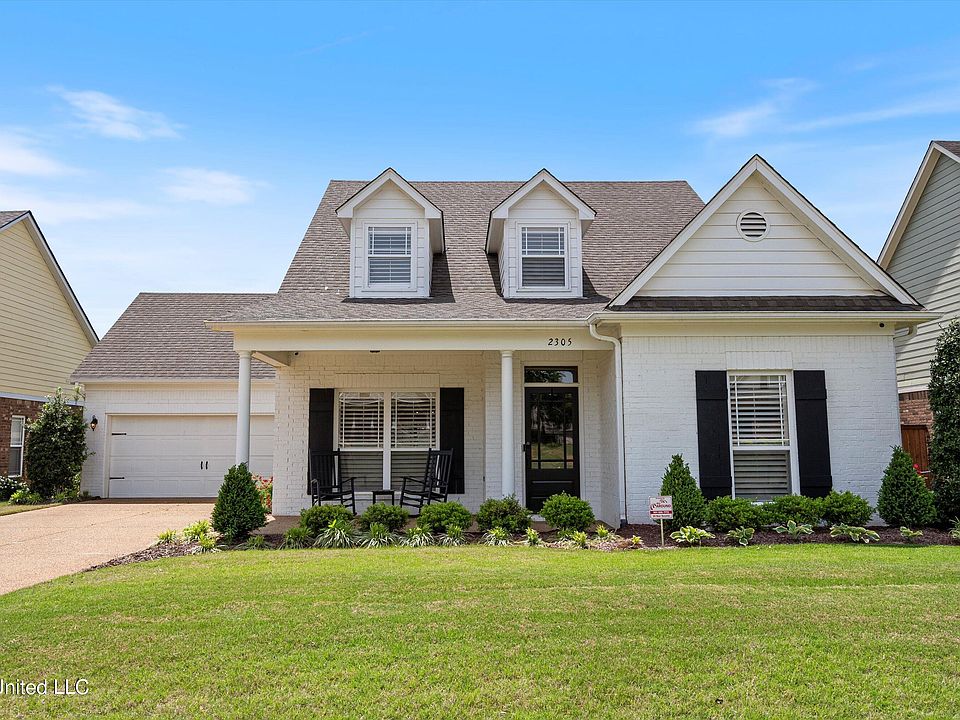 1st image of 2305 Saint Ives Ln