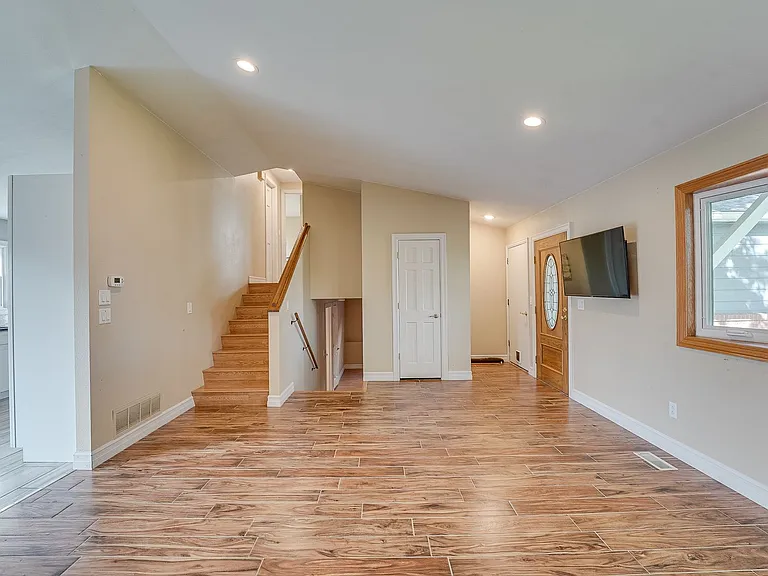 4274 Peach Tree Ct — Photo 10