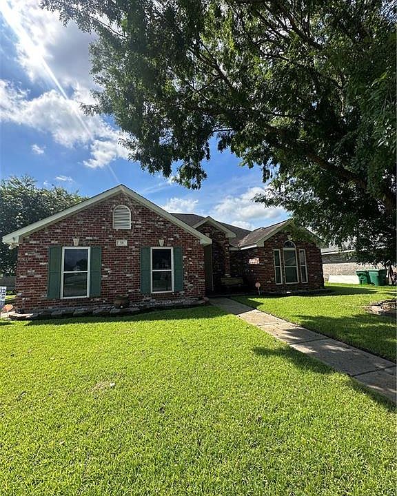 1st image of 38 Cane Dr