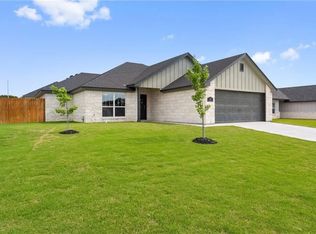 120 Elmer Ave, Burnet, TX 78611