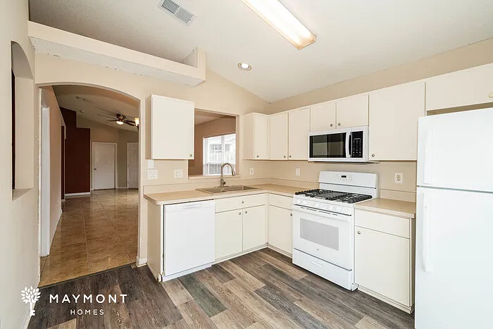 6100 Pointe Pleasant Blvd — Photo 5