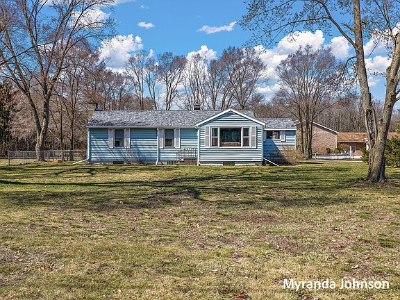 2nd image of 4263 S Quarterline Rd