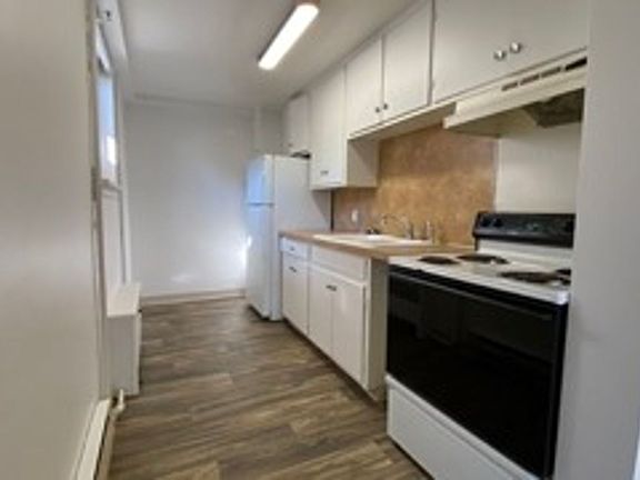 3rd image of 317 N Avenue D APT 1