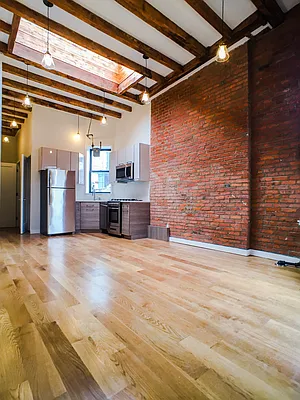 Rented by (Legacy) NY Quality Living Uptown | media 17