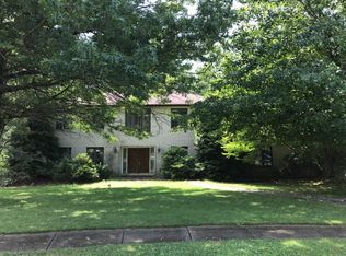 10 Snowflake Rd, Huntingdon Valley, PA 19006