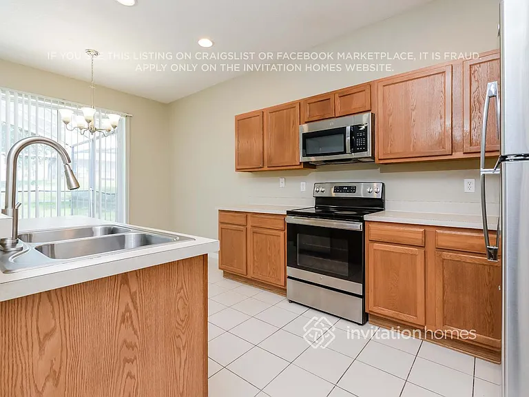 240 Andover Dr — Photo 8