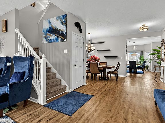 5th image of 15108 Royal Grove Dr