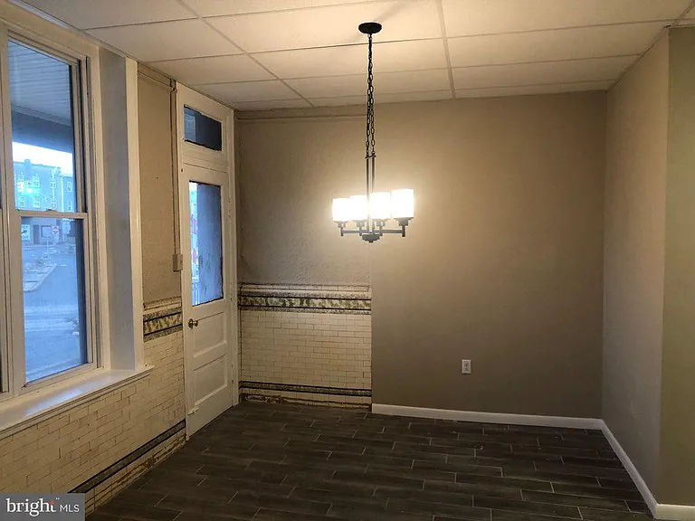 101 E Broad St #2 — Photo 3