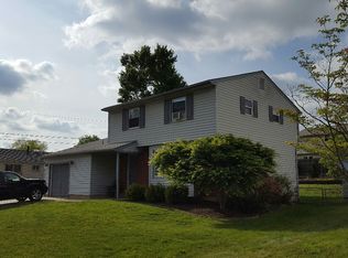 416 Darwin Dr, Newark, DE 19711