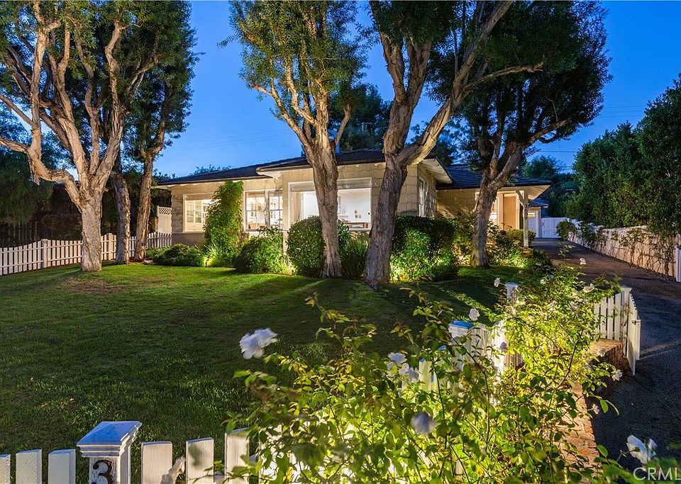 1st image of 3609 Palos Verdes Dr N