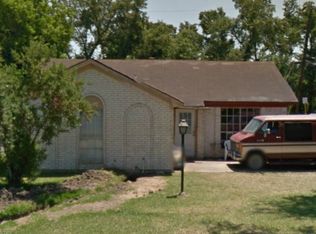 415 Magnolia Ave, Crosby, TX 77532