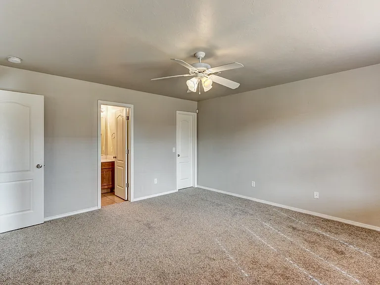 9528 SW 24th Ter — Photo 19