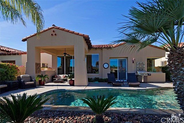 1st image of 50260 Valencia Ct