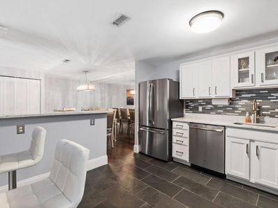 221 Oak St APT 18-22, Brockton, MA, 02301
