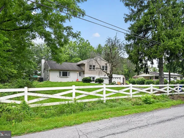 12 N Letort Dr, Carlisle, PA 17013
