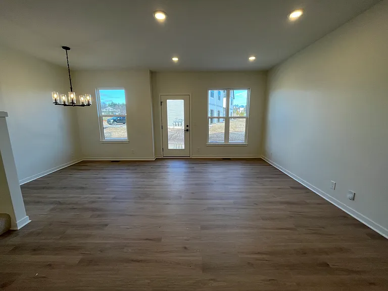 4419 Trillium Ct — Photo 8
