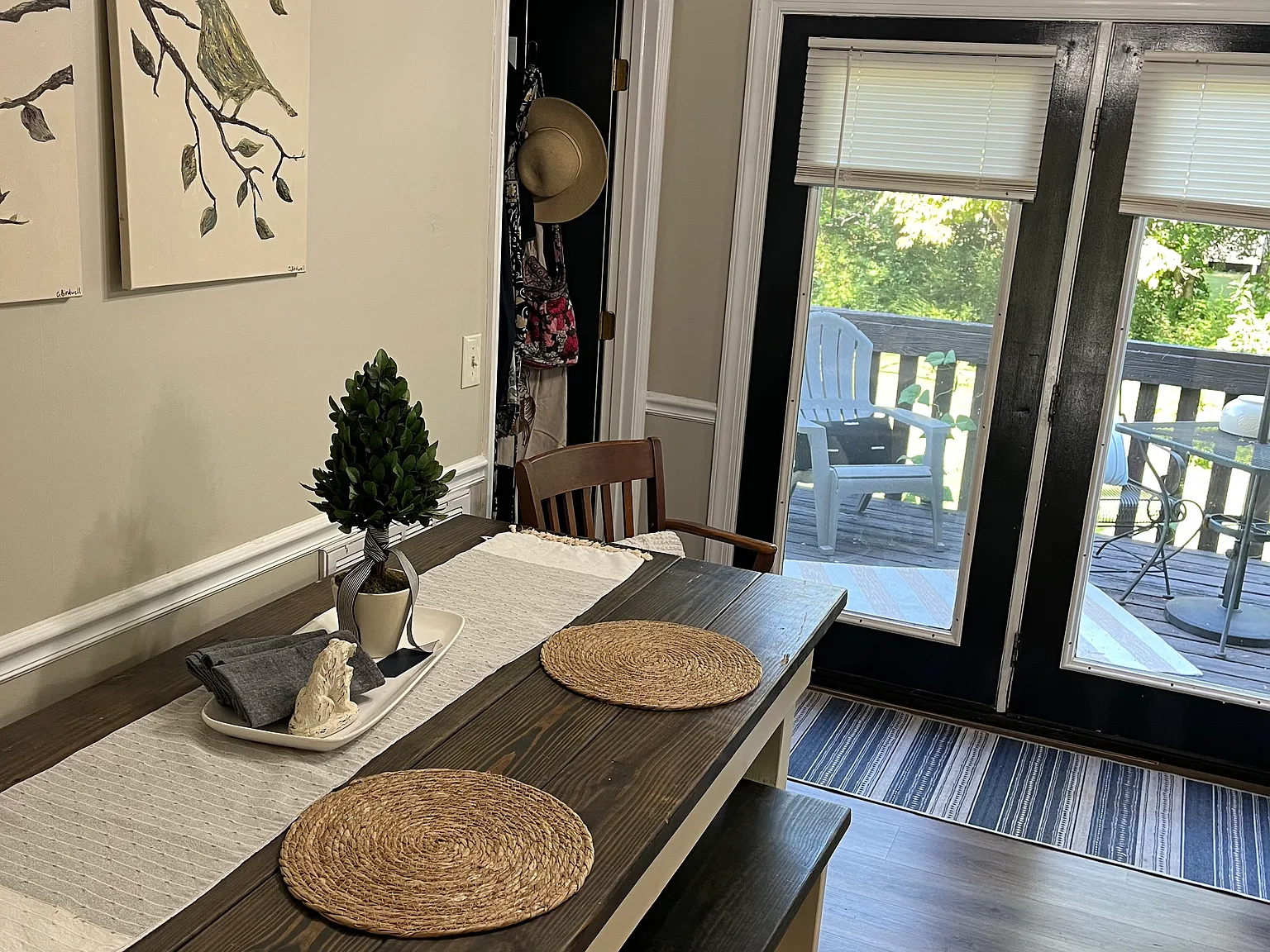 1145 Carol Ln — Photo 4
