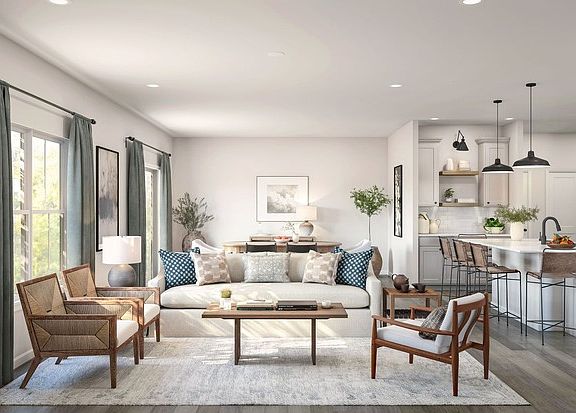 5th image of 277 Parkwood Vista Way