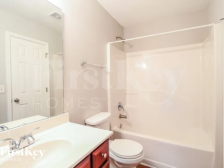 1436 Wilson Manor Cir — Photo 13