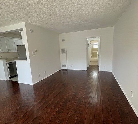 Unit 5 - 1 Bedroom 1 Bathroom