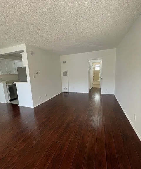 Unit 5 - 1 Bedroom 1 Bathroom