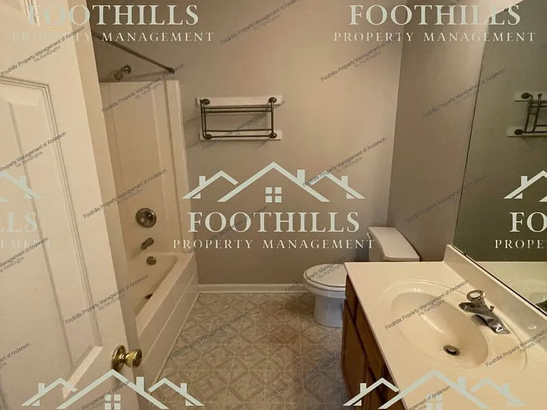 129 Ashton Ln — Photo 11