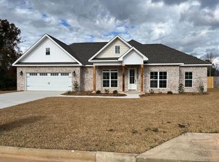 208 Cypress Ln, Enterprise, AL 36330