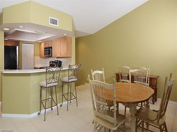 5th image of 26911 Wedgewood Dr APT 202