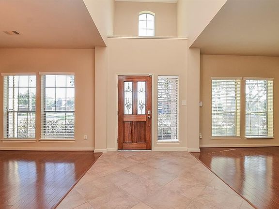 3rd image of 26111 Salt Creek Ln